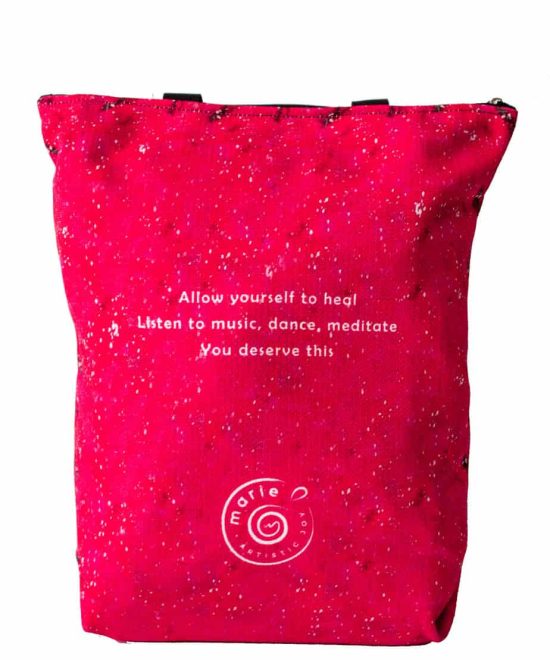 music heals tote bag backside2